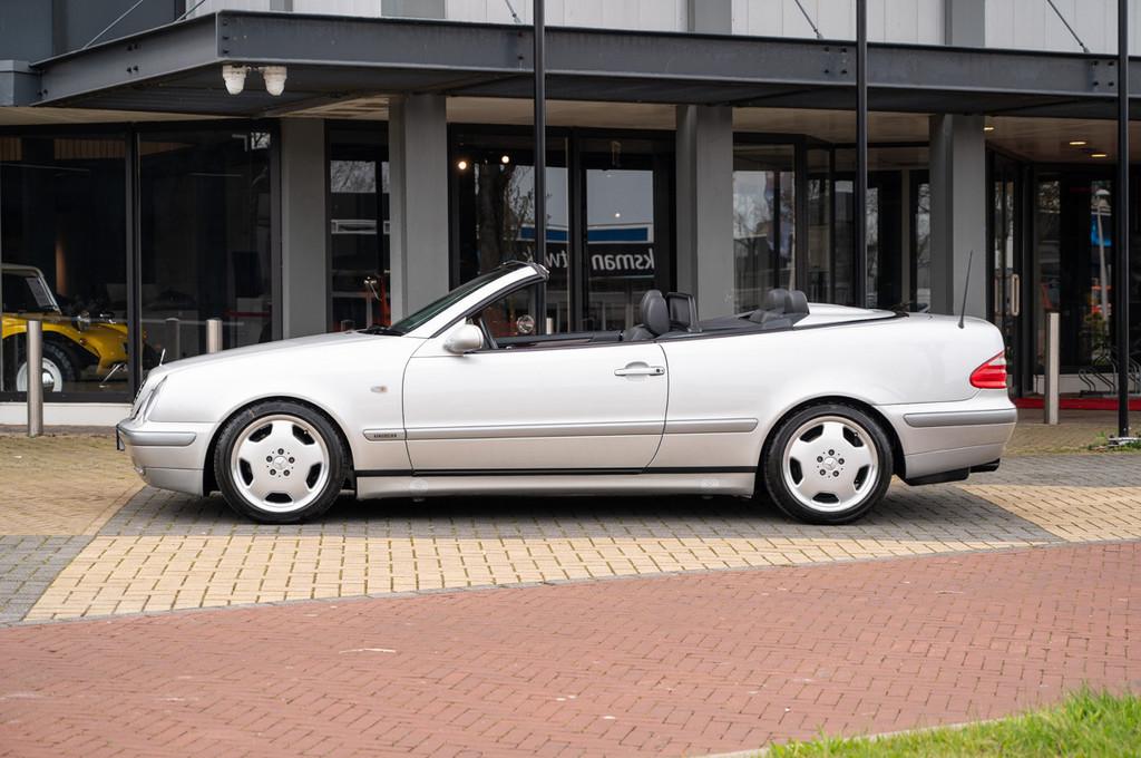 Mercedes-Benz CLK-Klasse CLK 320 Cabriolet Elegance, Cuir, Argent ou Gris, Achat, Entreprise