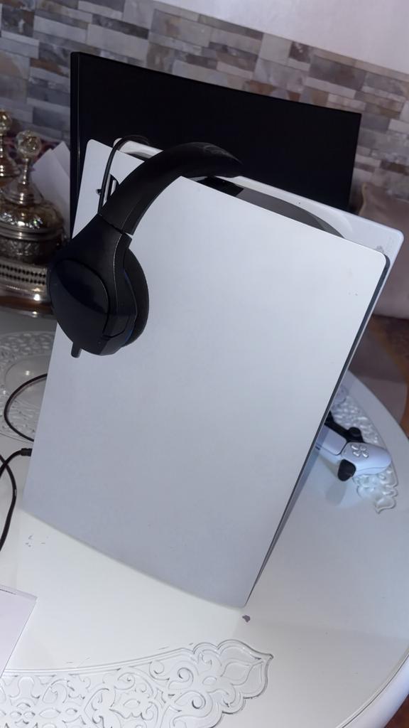 Ps5 digital + ecran 1080p 240hz, Ophalen, Zo goed als nieuw