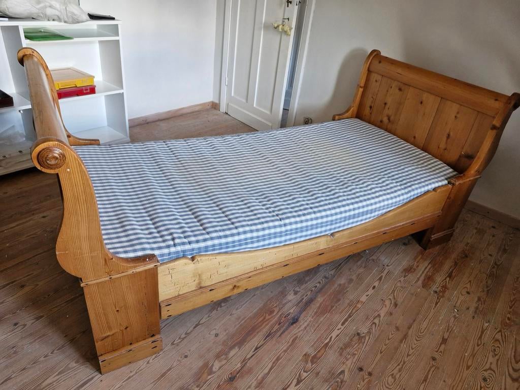 Ancien lit simple, Enlèvement, Matelas