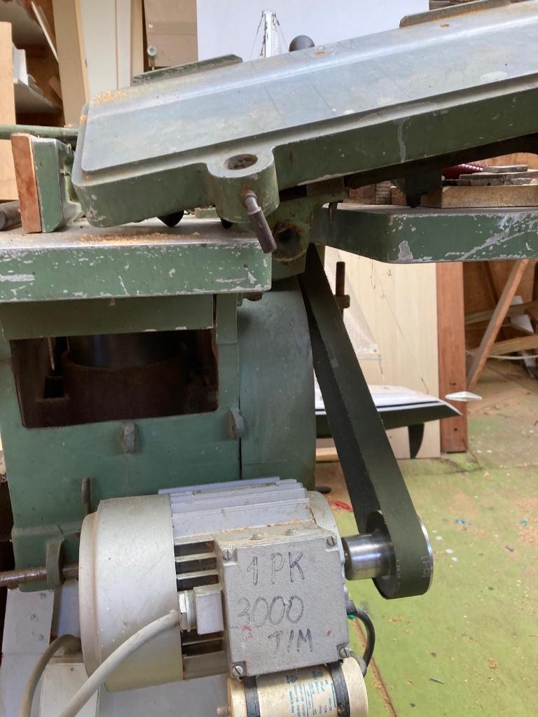 Combine, Enlèvement