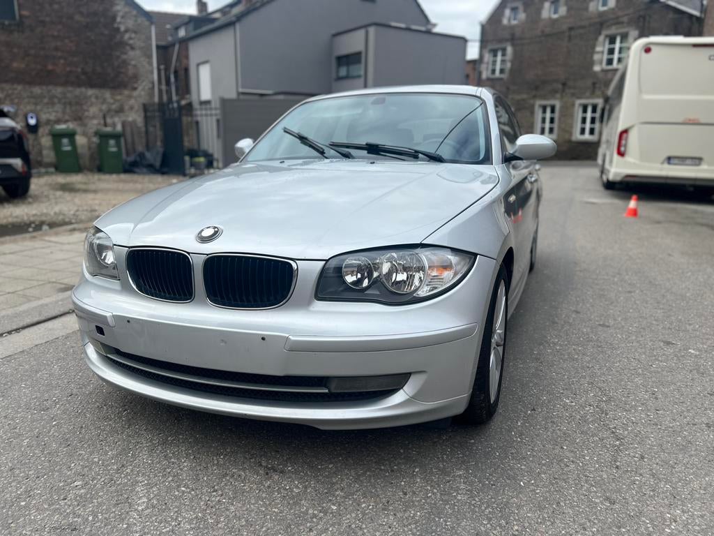 BMW 116D (VOOR RESERVEONDERDELEN) 2.0 diesel 2009 start niet, Auto's, Particulier, Te koop