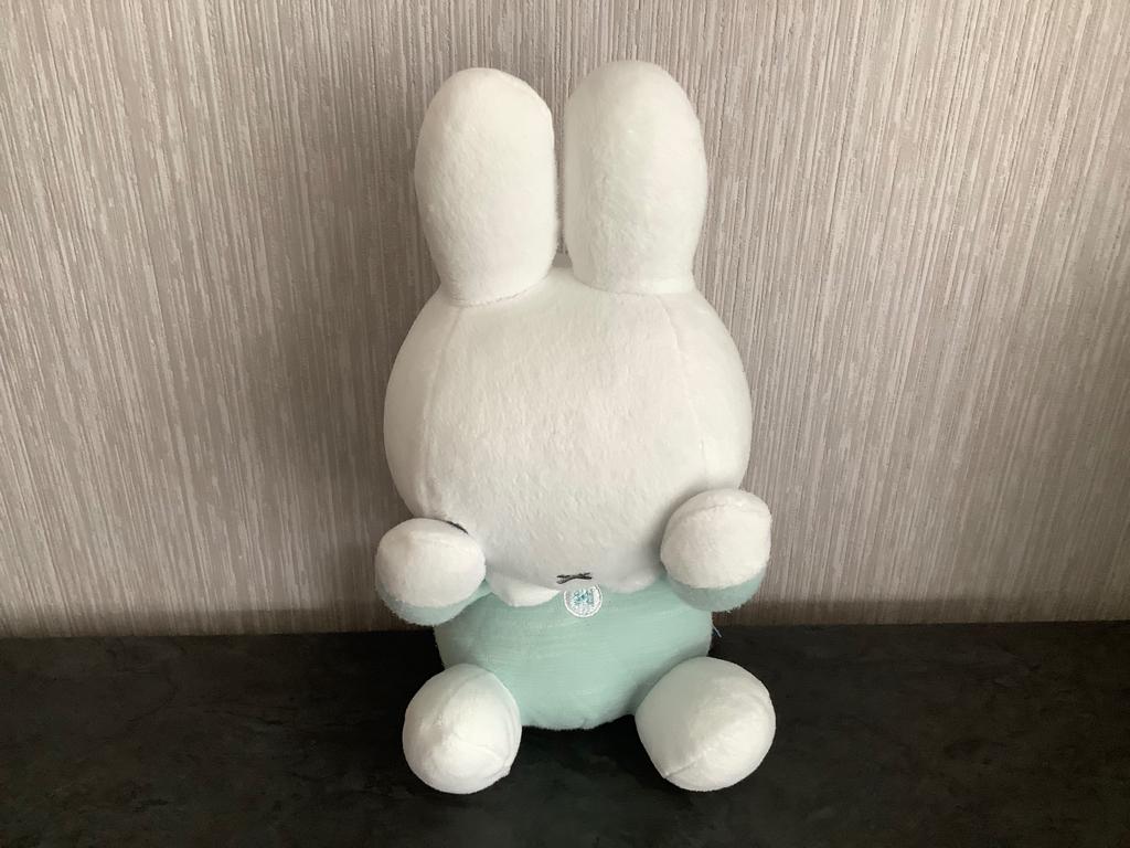 Nijntje kiekeboe pluche character (26 cm) (Tiamo), Kinderen en Baby's, Speelgoed | Knuffels en Pluche, Zo goed als nieuw, Konijn