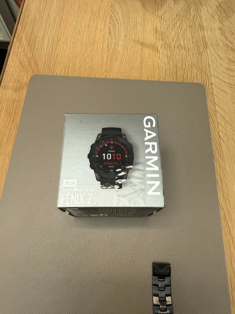 Garmin fenix 7 solar, Ophalen, Zwart, Zo goed als nieuw, Waterdicht