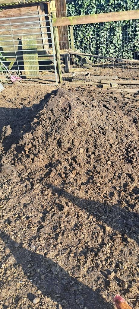 Gratis goed gecomposteerde paarden mest, Ophalen, Mest