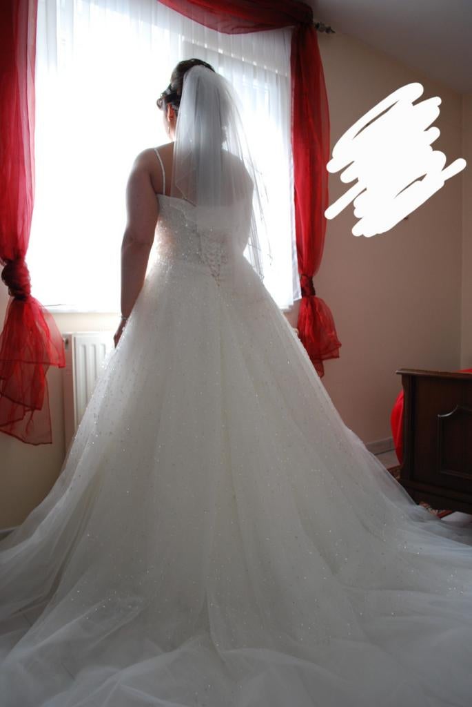 Trouwkleed demetrios +accesoires, Kleding | Dames, Ophalen