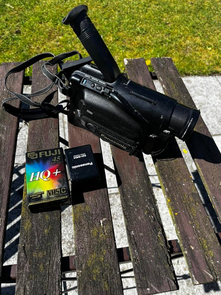 Oude Video camera, Audio, Tv en Foto, Optische apparatuur | Telescopen, Ophalen, Zo goed als nieuw
