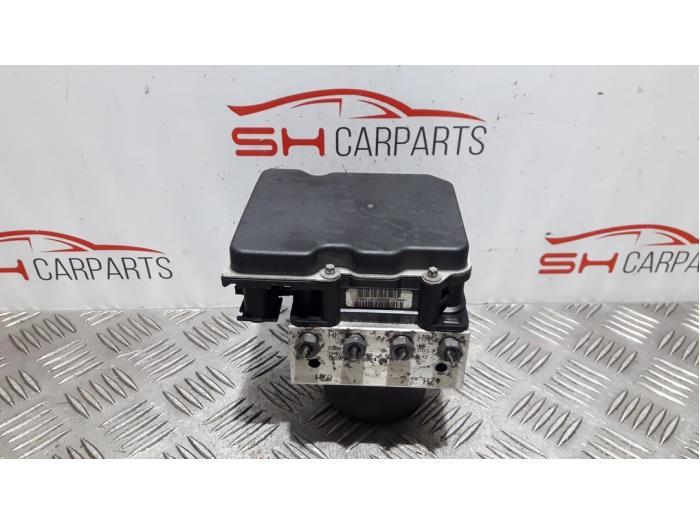 ABS Pomp van een Mercedes B-Klasse, Gebruikt, -, Ophalen of Verzenden, -