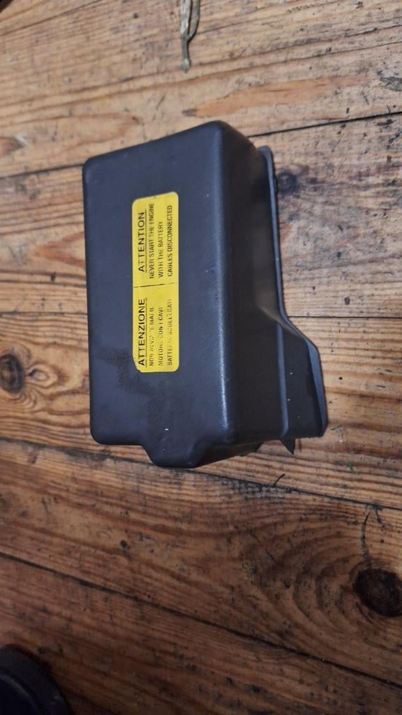 Piaggio skipper accukapje, Fietsen en Brommers, Ophalen, Blok