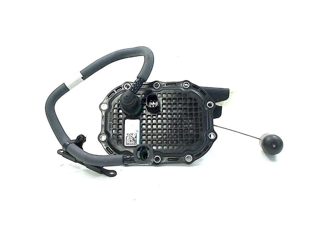 BRANDSTOFPOMP Indian Chief Dark Horse (01-2022/-) (2522501), Dhr. S. di Majo, Gebruikt, Info@cama-motorparts.nl, P.J. Troelstraweg 8 8
3144 CX  MAASSLUIS, NL