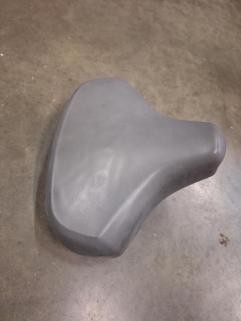 Origineel grijs zadel honda camino, Fietsen en Brommers, Ophalen, Zadel