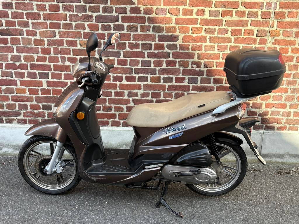 Peugoet  Tweet B Klasse, Fietsen en Brommers, Scooters | Peugeot, Gebruikt, Ophalen of Verzenden, Klasse B (45 km/u), Benzine