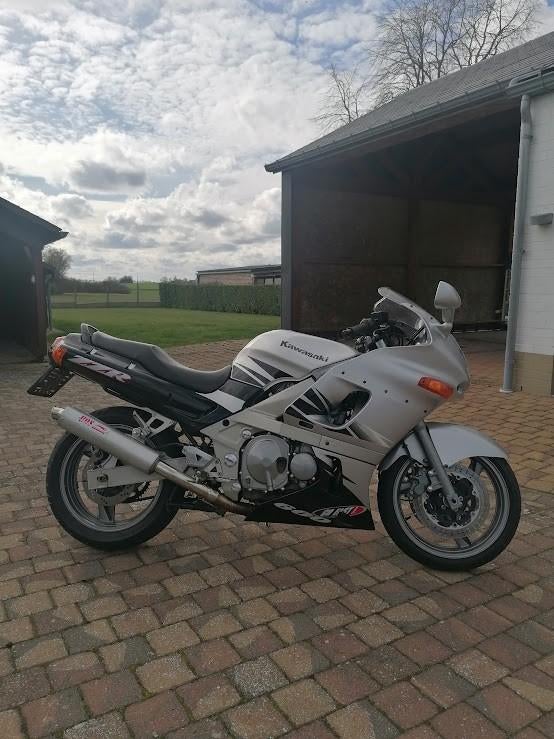 KAWASAKI ZZR600, Motoren, Sportuitlaat, 4 cilinders, Meer dan 35 kW, 600 cc