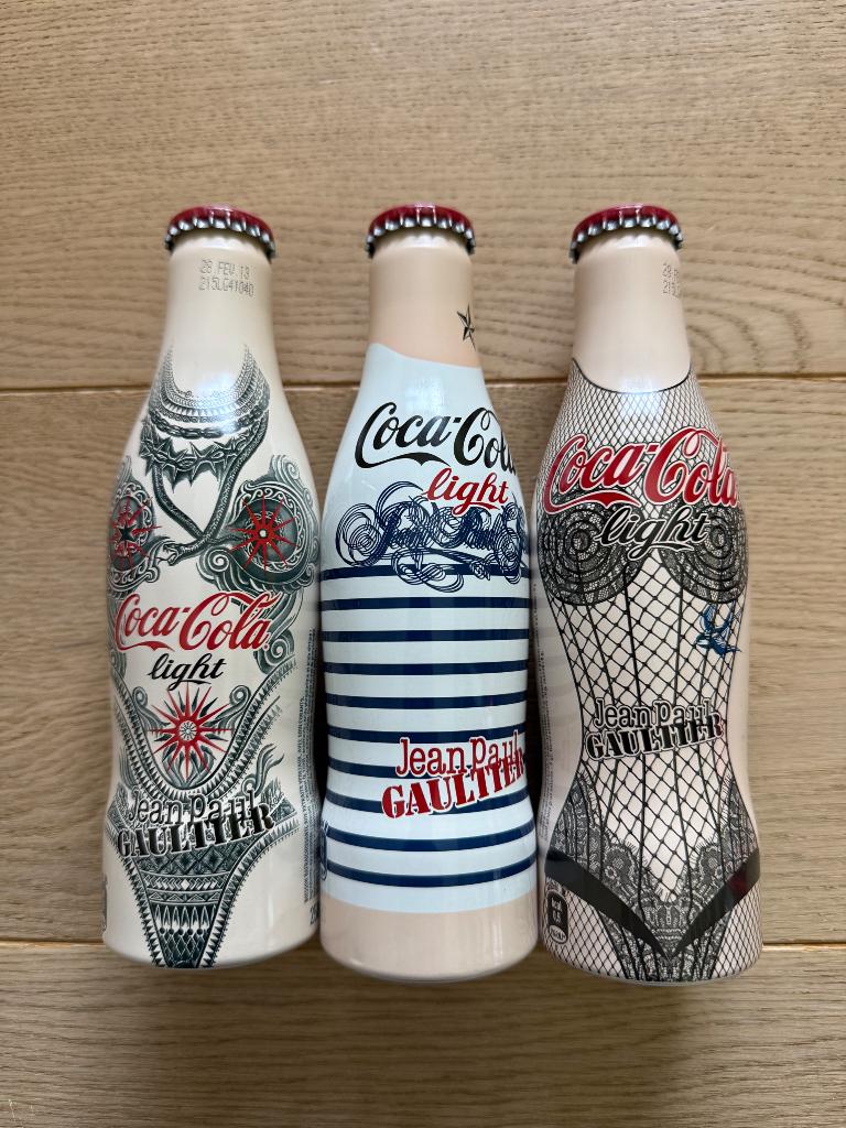 Coca Cola Flesjes - Jean Paul Gaulthier, Collections, Enlèvement ou Envoi, Neuf