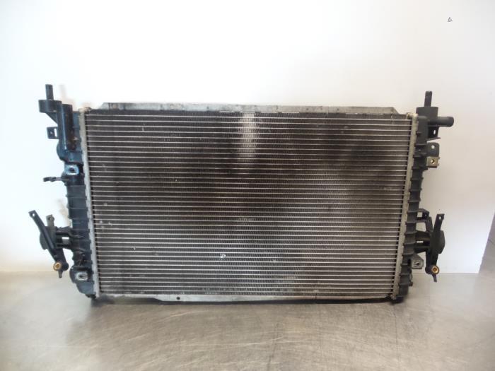 Radiateur van een Opel Zafira B (Zafira B 05-), Gebruikt, -, -, Opel
