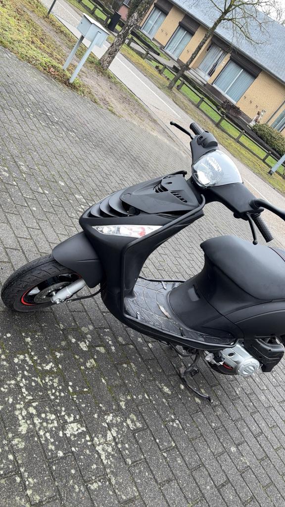 Jet Piaggio Zip 4 temps 50cc, Zip, Comme neuf, Enlèvement, Classe A (25 km/h)