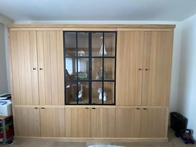 meubel, 25 à 50 cm, 200 cm ou plus, Avec tablette(s), Comme neuf